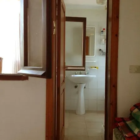 Casa Fronte Mare A La Maddalena (Sassari)