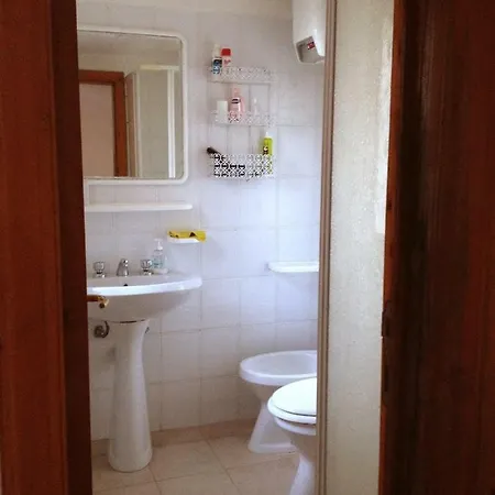 Casa Fronte Mare A La Maddalena Holiday home