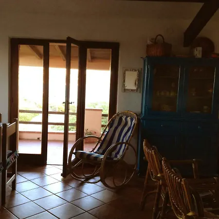 Casa Fronte Mare A La Maddalena *