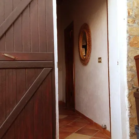 Casa Fronte Mare A La Maddalena (Sassari)